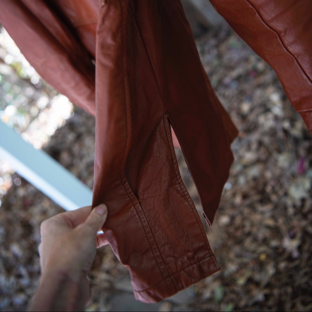 COPY - Brown vintage 1970s leather jacket, butterfly collar. - Picture 6 of 8